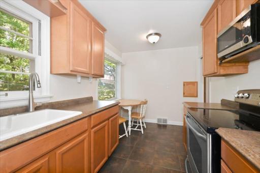 4125 Woodland Avenue, Duluth, MN 55803