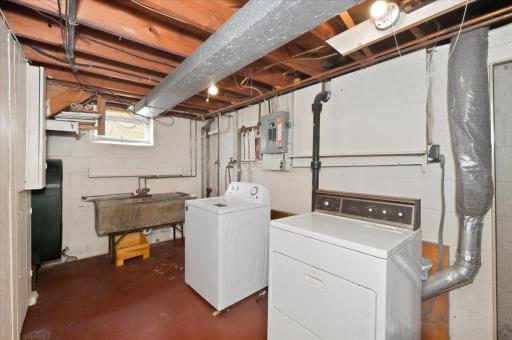 4125 Woodland Avenue, Duluth, MN 55803