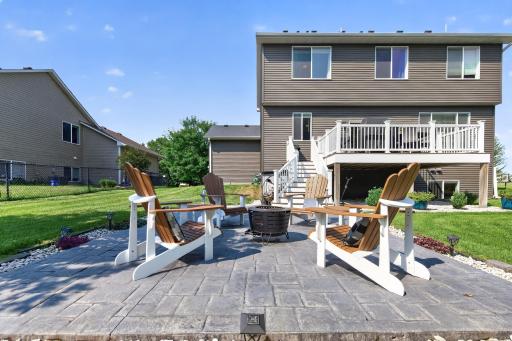 625 Kadler Avenue NE, Hanover, MN 55341