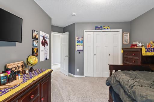 625 Kadler Avenue NE, Hanover, MN 55341