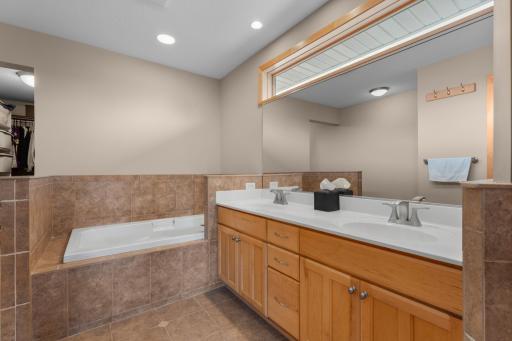 2980 Darcy Drive NE, Rochester, MN 55906