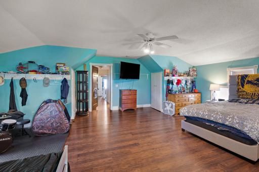 15643 100th Avenue, Milaca, MN 56353