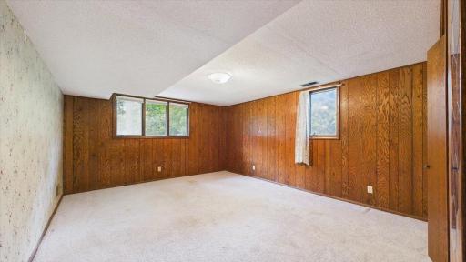 2230 Urbandale Lane N, Plymouth, MN 55447