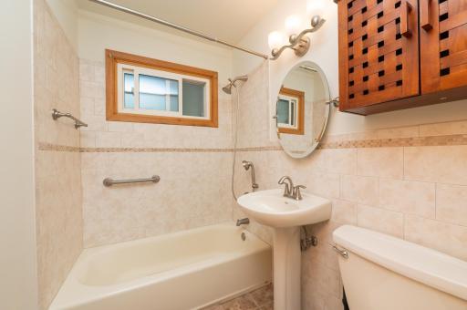 671 58th Avenue NE, Minneapolis, MN 55432