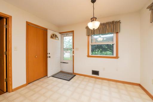 671 58th Avenue NE, Minneapolis, MN 55432