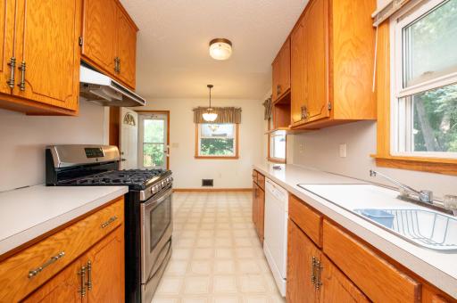 671 58th Avenue NE, Minneapolis, MN 55432