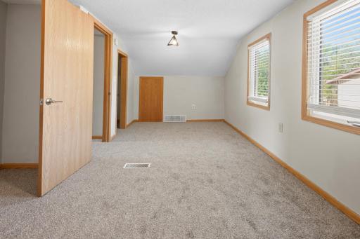 818 E Minnesota Street, Saint Joseph, MN 56374