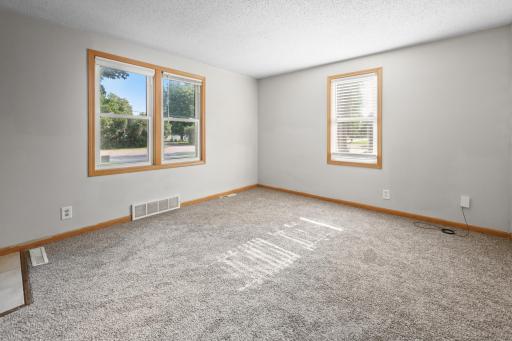 818 E Minnesota Street, Saint Joseph, MN 56374