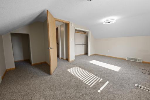 818 E Minnesota Street, Saint Joseph, MN 56374