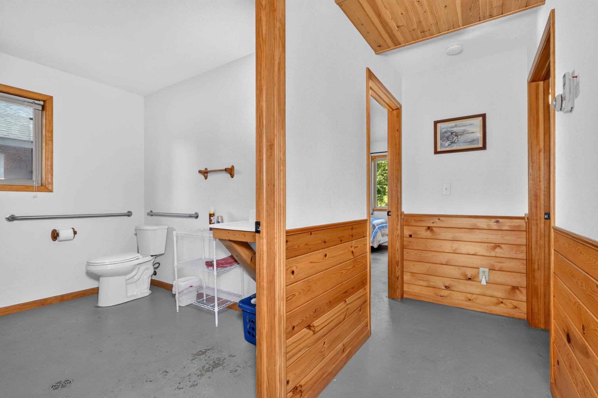 Cabin 1 handicapped accessible
