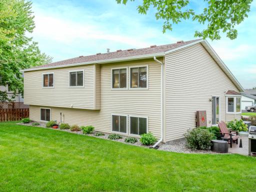 1466 Laurel Avenue, Saint Paul Park, MN 55071