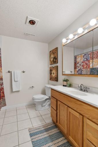 46-web-or-mls-1932 Christensen Ave-46.jpg