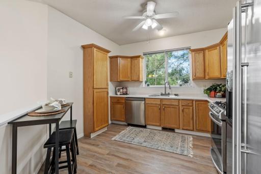 14-web-or-mls-1932 Christensen Ave-14.jpg