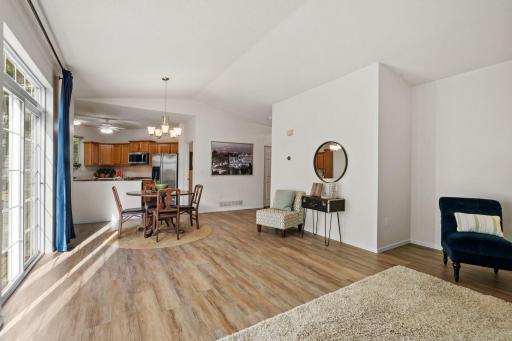 22-web-or-mls-1932 Christensen Ave-22.jpg