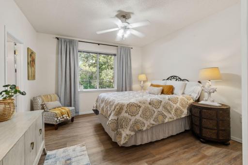 26-web-or-mls-1932 Christensen Ave-26.jpg