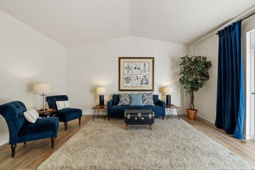 20-web-or-mls-1932 Christensen Ave-20.jpg