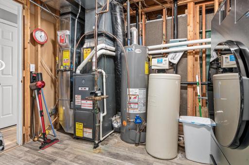 Mechanical room - Furnace 2010 and AC 2012