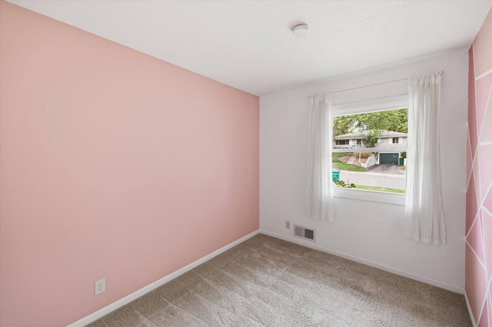 Bedroom - 3.jpg
