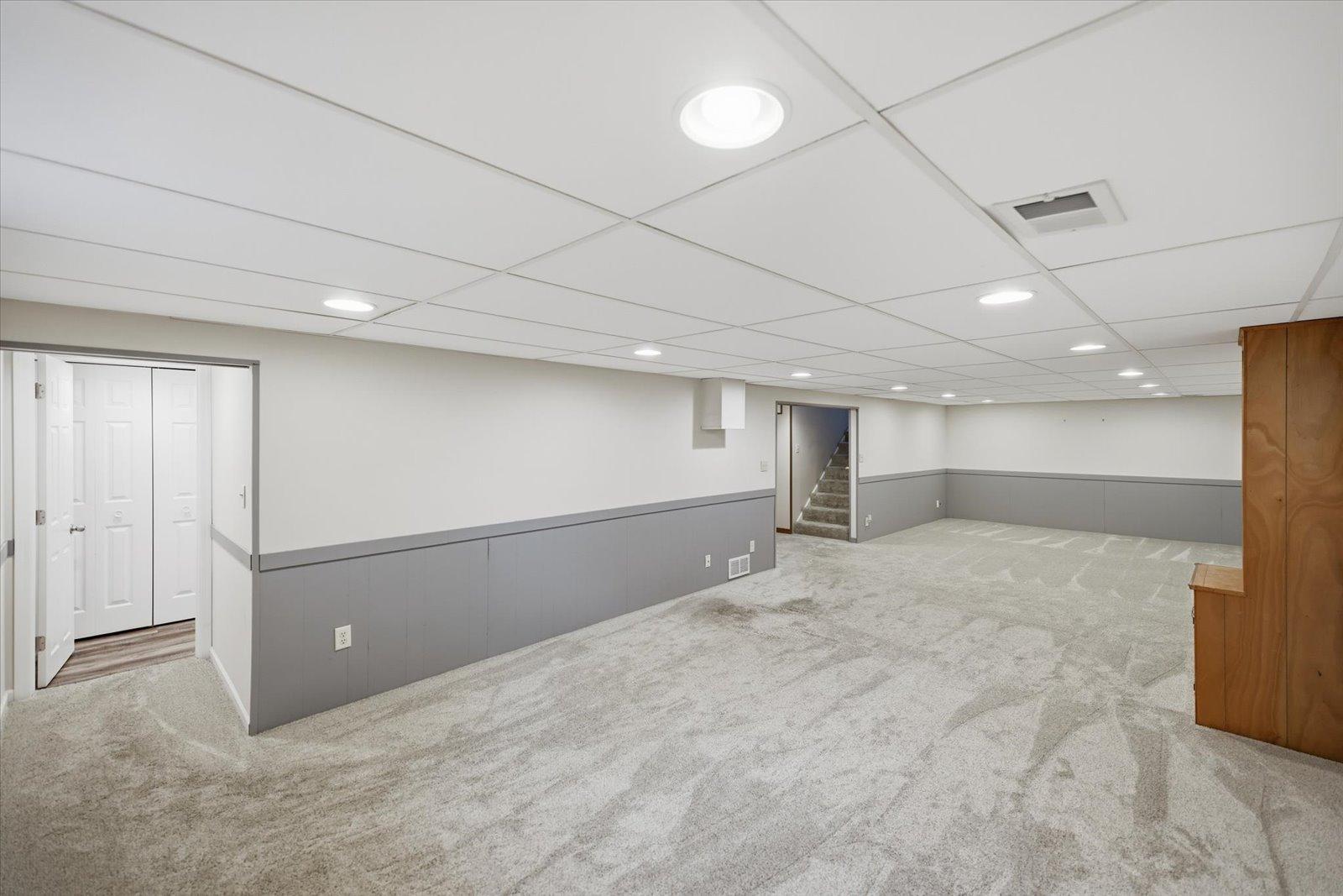 Family room LL3.jpg