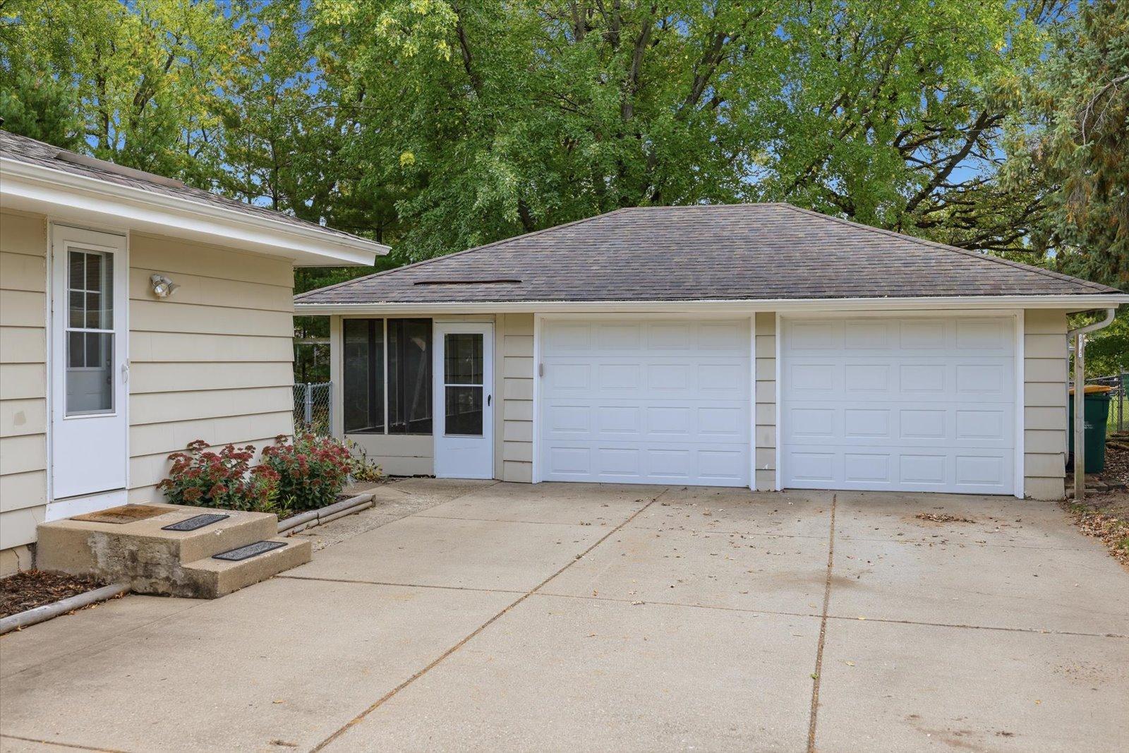 Front of garage.jpg
