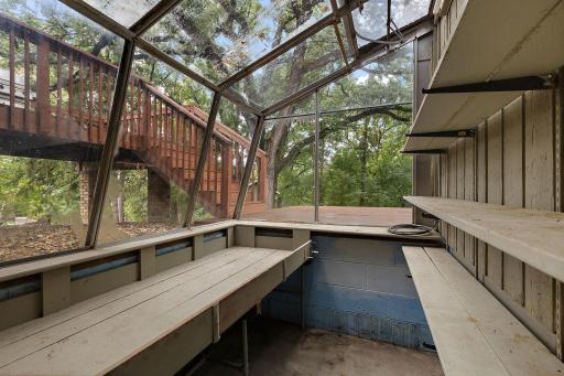 And for all the green thumb enthusiasts! Your own green house!!!