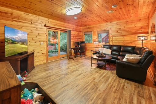 818 N Oak Street, Royalton, MN 56373