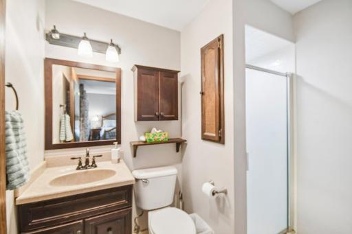 34-web-or-mls-800 Nightingale Blvd-S2209-034.jpg