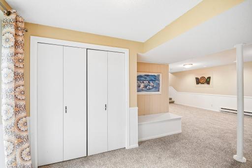 48-web-or-mls-800 Nightingale Blvd-S2209-048.jpg