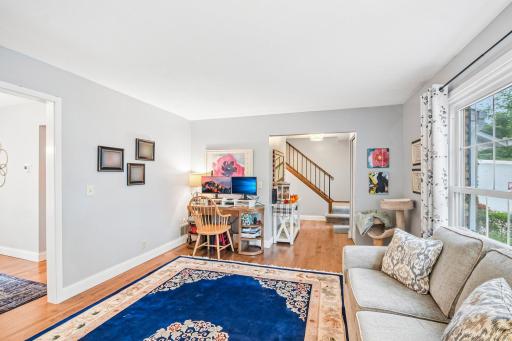 25-web-or-mls-800 Nightingale Blvd-S2209-025.jpg