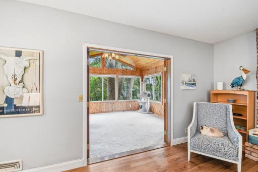 11-web-or-mls-800 Nightingale Blvd-S2209-011.jpg