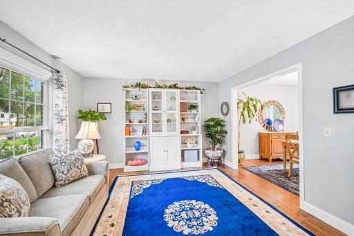 23-web-or-mls-800 Nightingale Blvd-S2209-023.jpg