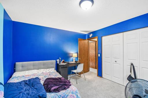 29-web-or-mls-800 Nightingale Blvd-S2209-029.jpg