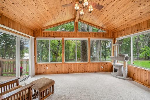 57-web-or-mls-800 Nightingale Blvd-S2209-057.jpg