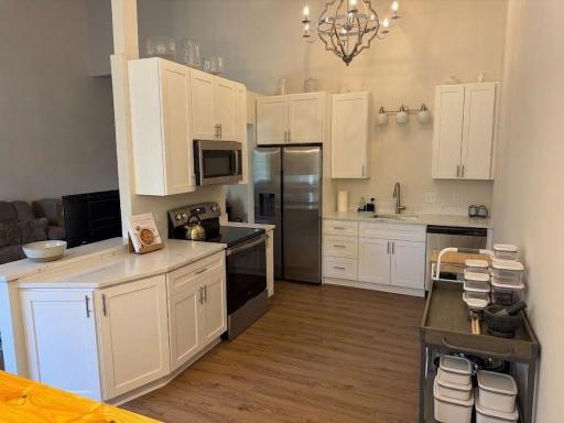 11012 Trail West Road, Bloomington, MN 55437
