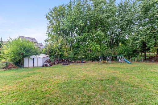 81-web-or-mls-17147 Gage Ave-44.jpg