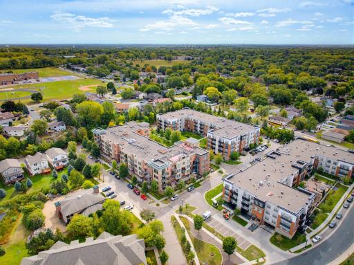 With parks, trails, shops & dining near by, you'll love being a part of this community!