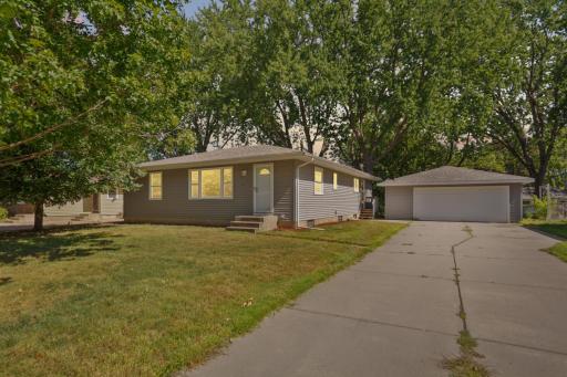4242 Limestone Drive, Saint Paul, MN 55122