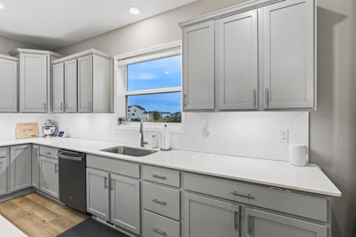 11008 Kingsview Lane N, Maple Grove, MN 55369