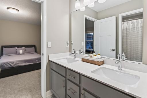 11008 Kingsview Lane N, Maple Grove, MN 55369