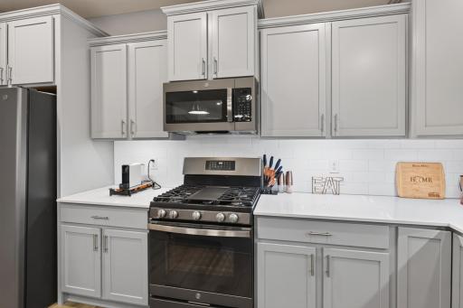 11008 Kingsview Lane N, Maple Grove, MN 55369
