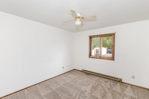 1915 18th Avenue S, Moorhead, MN 56560