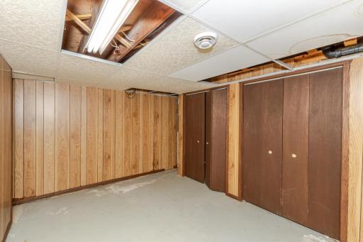 1915 18th Avenue S, Moorhead, MN 56560