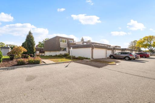 10461 Dupont Road S, Bloomington, MN 55431