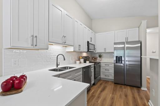 3874 Dolomite Drive, Eagan, MN 55122