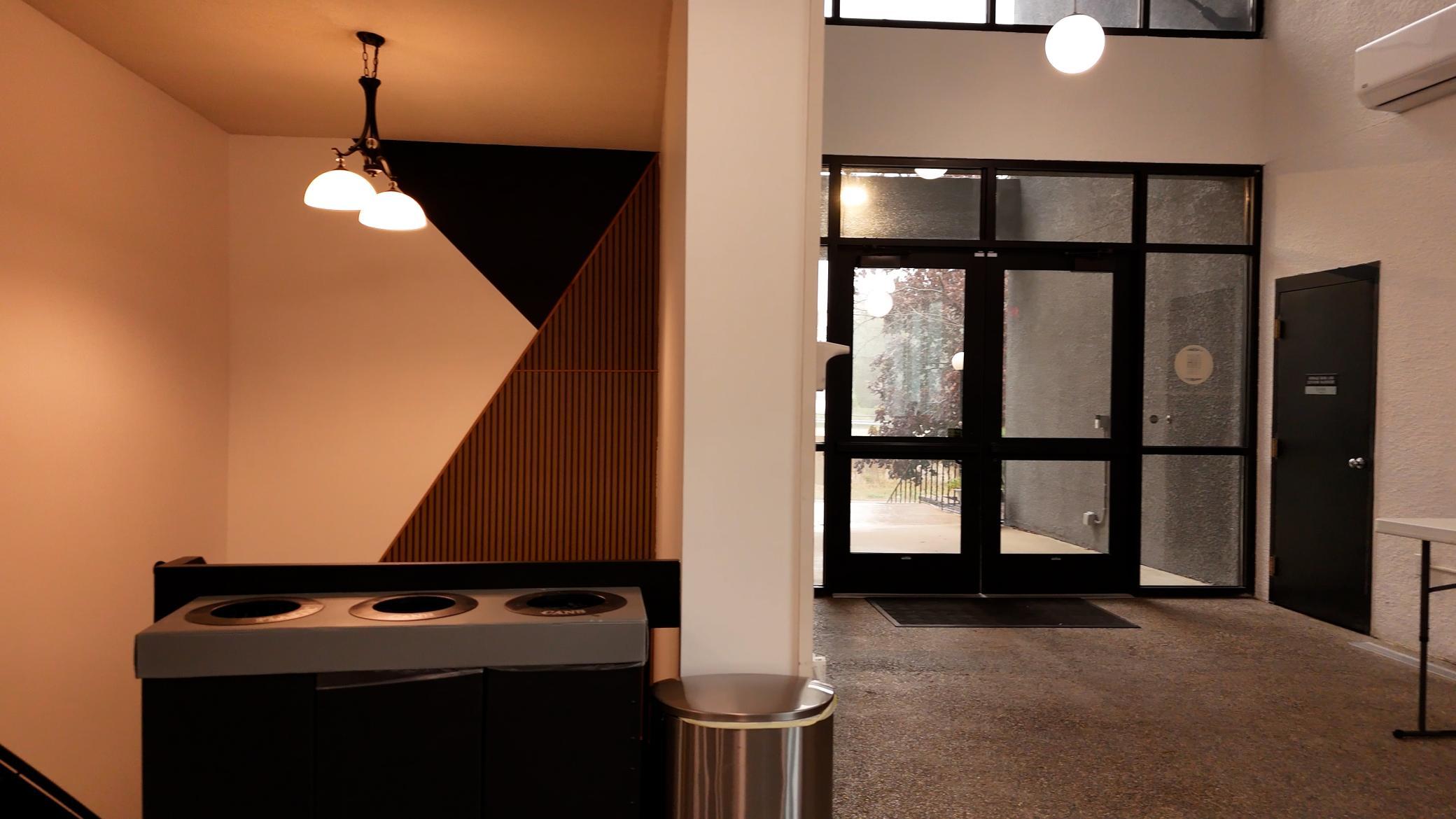 Access to lower level off main entrance.