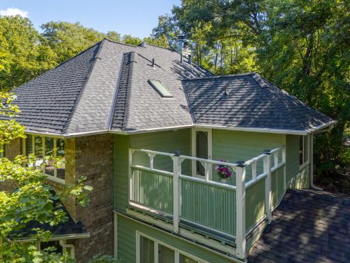Exterior View of the Private Tree Top Deck!