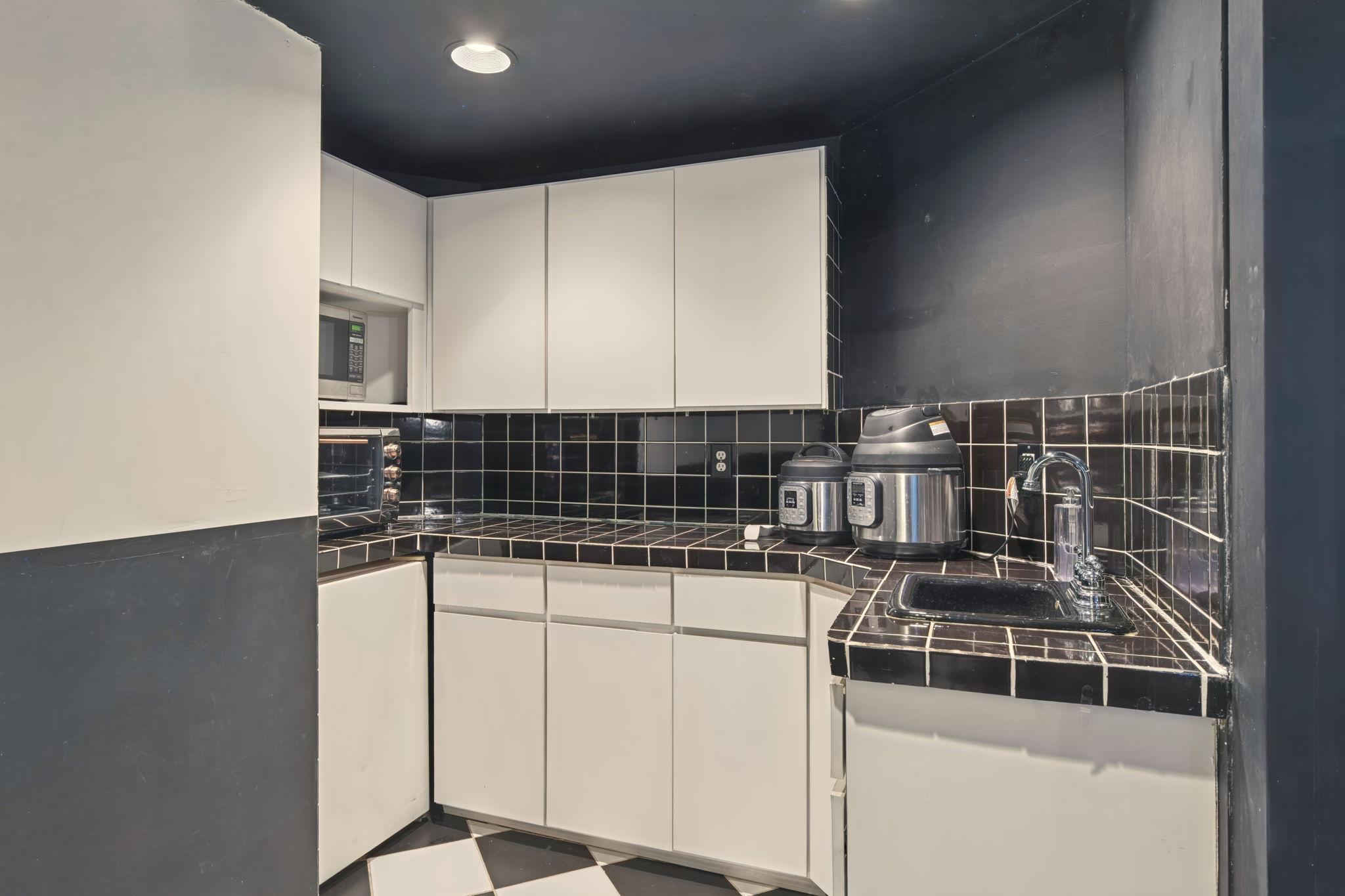 Lower Level Kitchenette