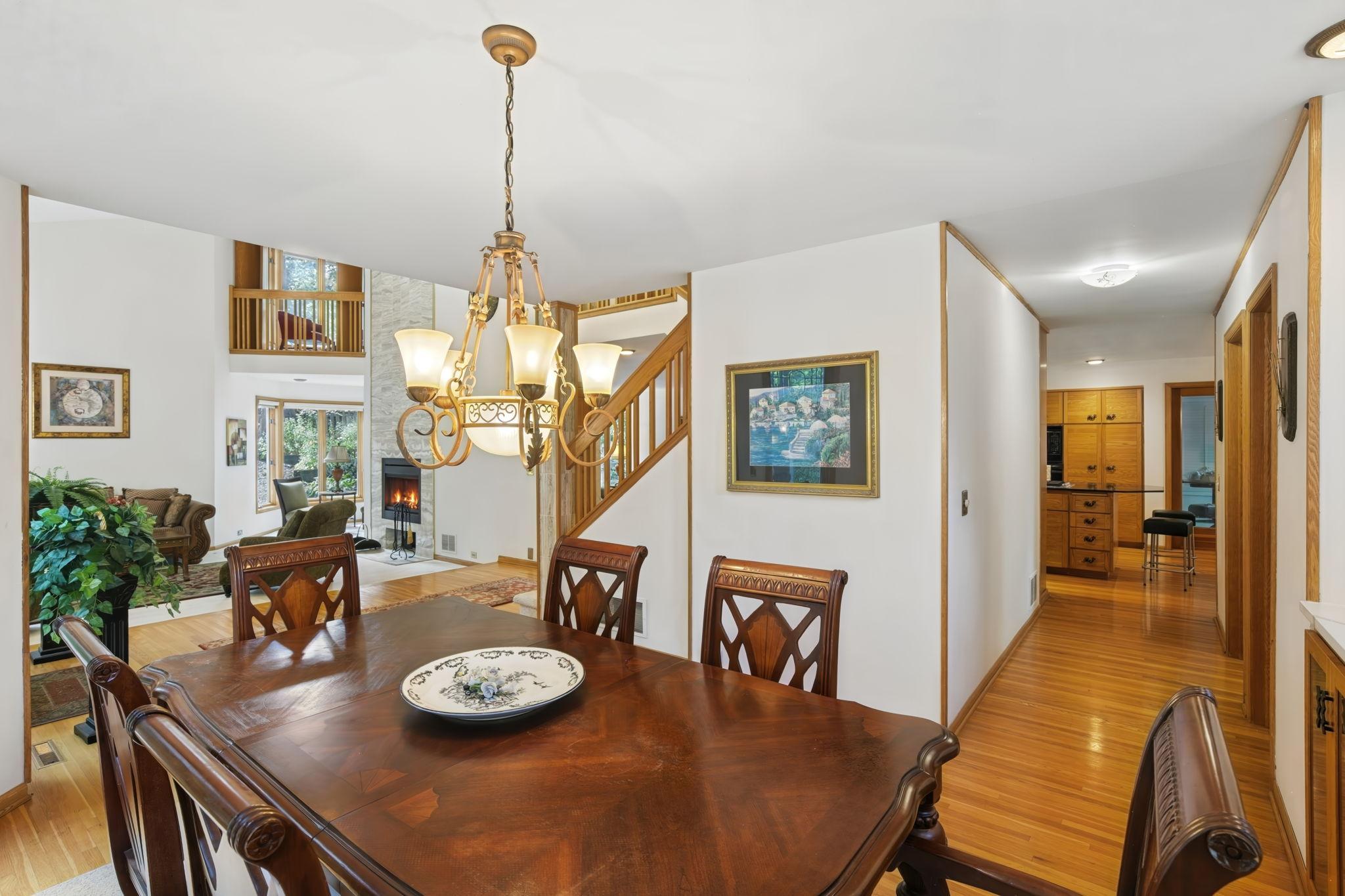 Separate, Formal Dining Room!