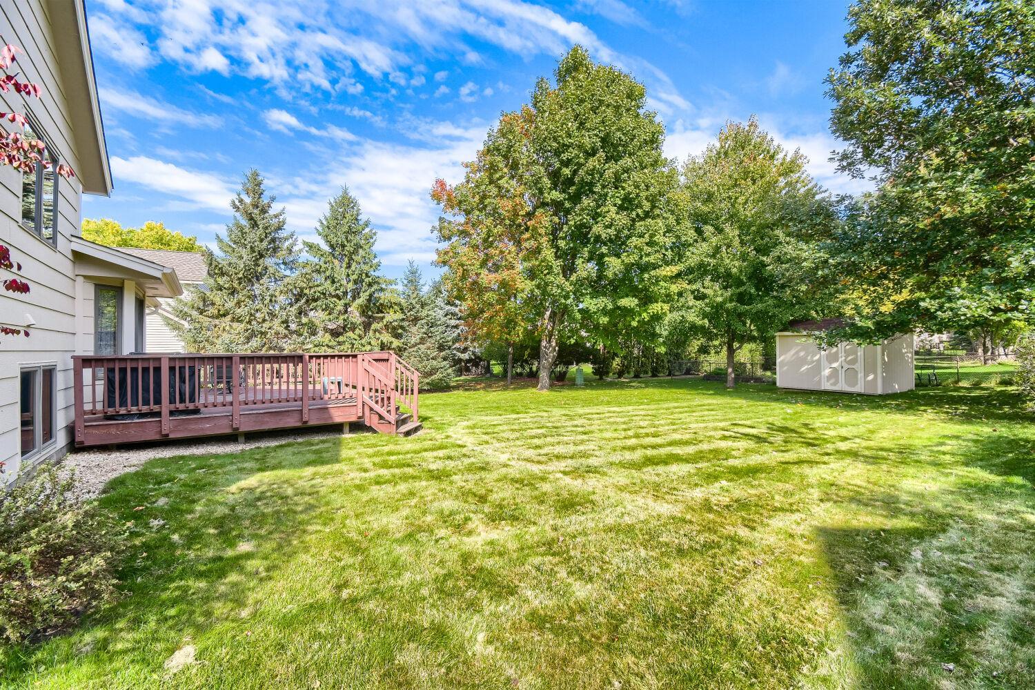 4670 Manor Drive - Web Quality - 027 - 27 Views.jpg
