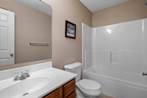 15826 Frisian Lane, Apple Valley, MN 55124
